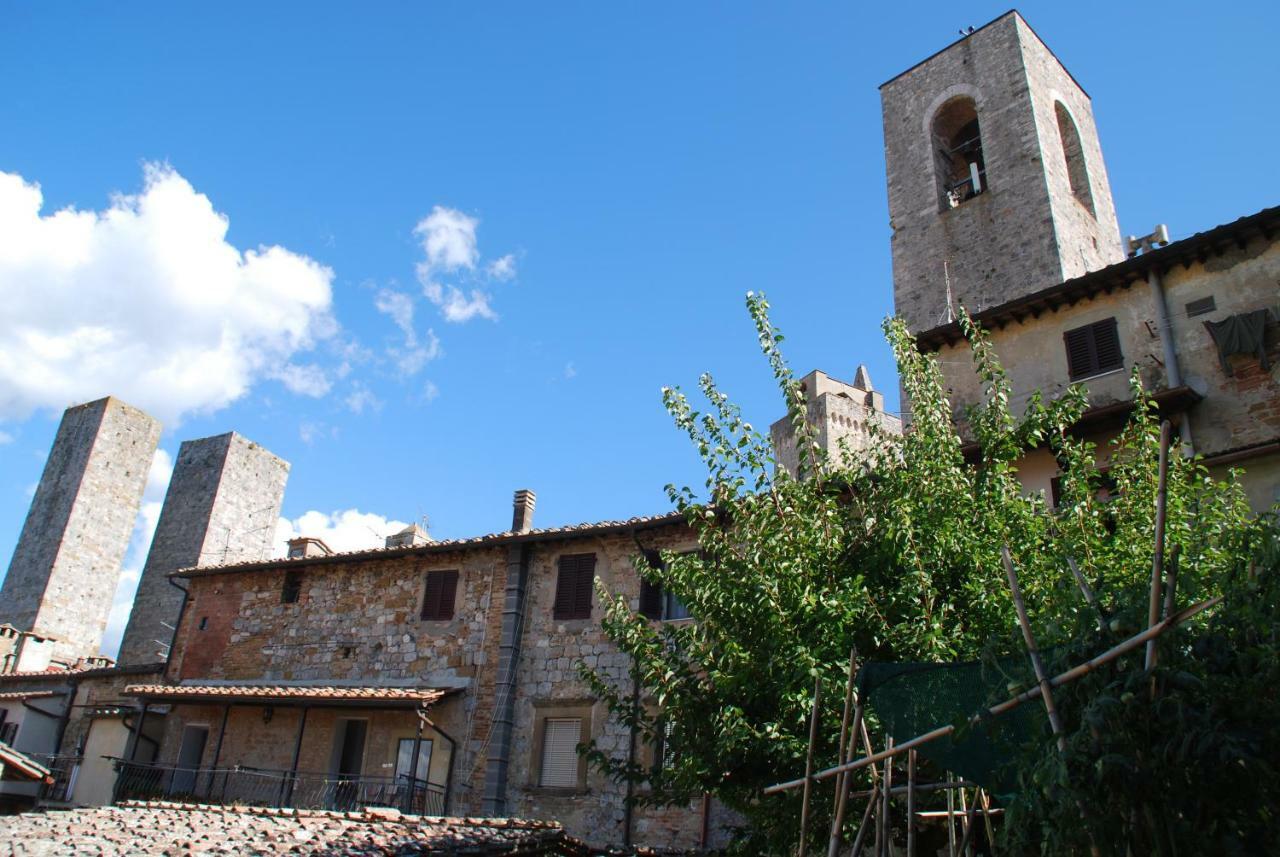Orto Di Emma Lägenhet San Gimignano Exteriör bild